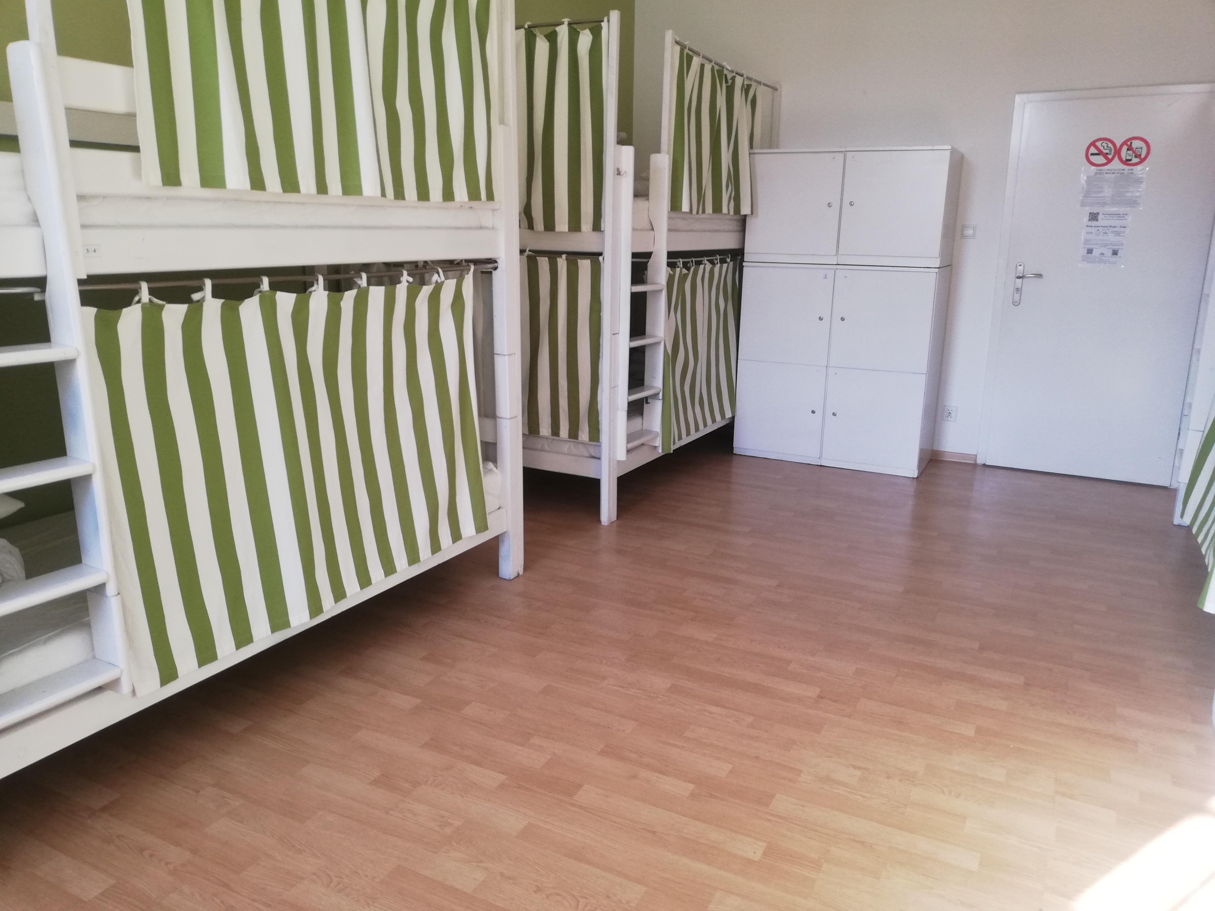 Lorf Hostel&Coffee Krakow Bagian luar foto