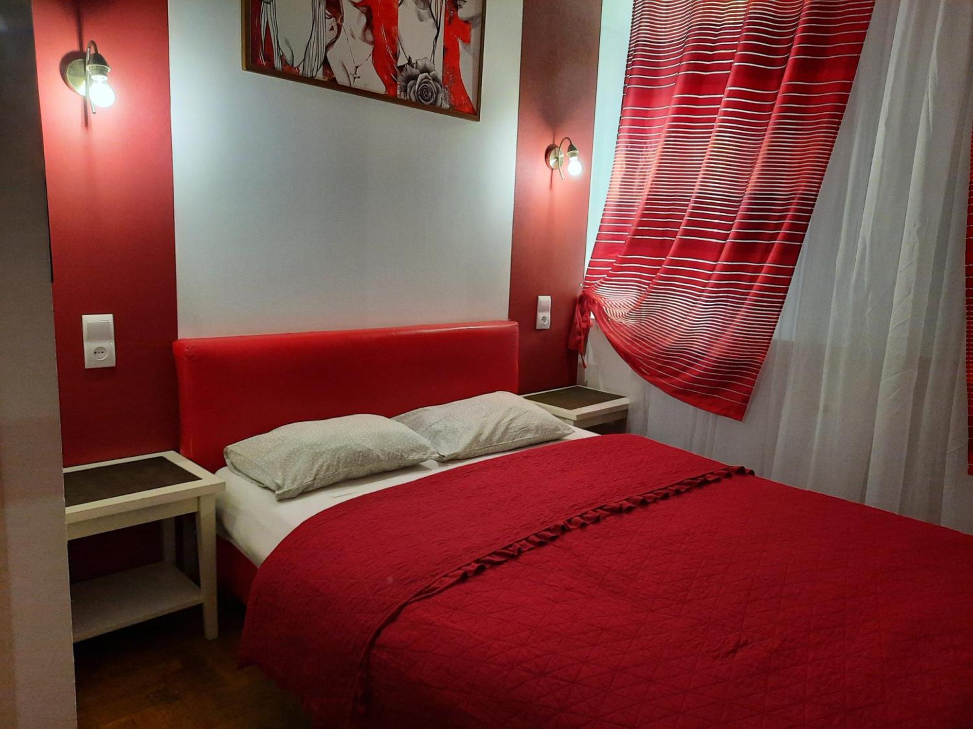 Lorf Hostel&Coffee Krakow Bagian luar foto
